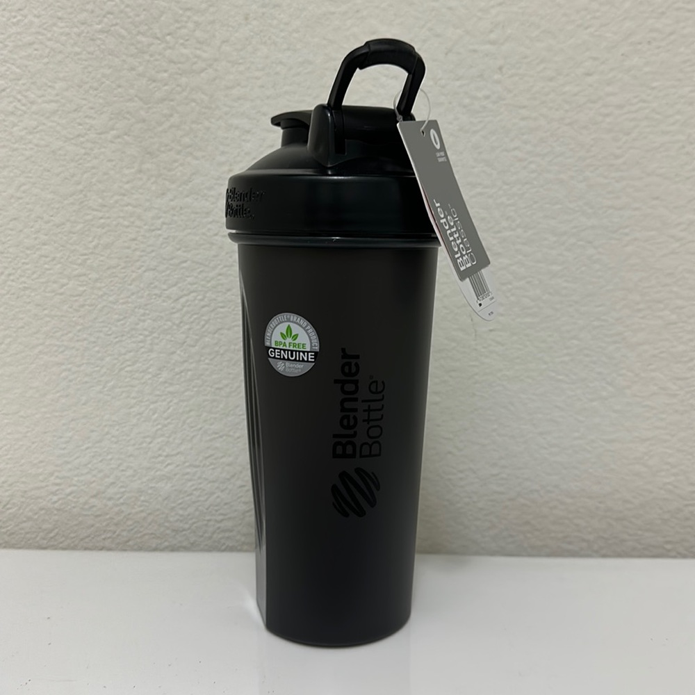 Black Blender Bottle - Classic 28oz. NWT